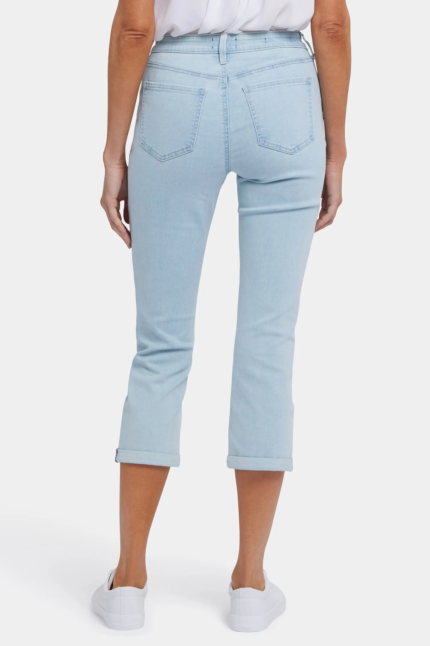 Chloe Skinny Capri Jeans In Petite - Clear Waters