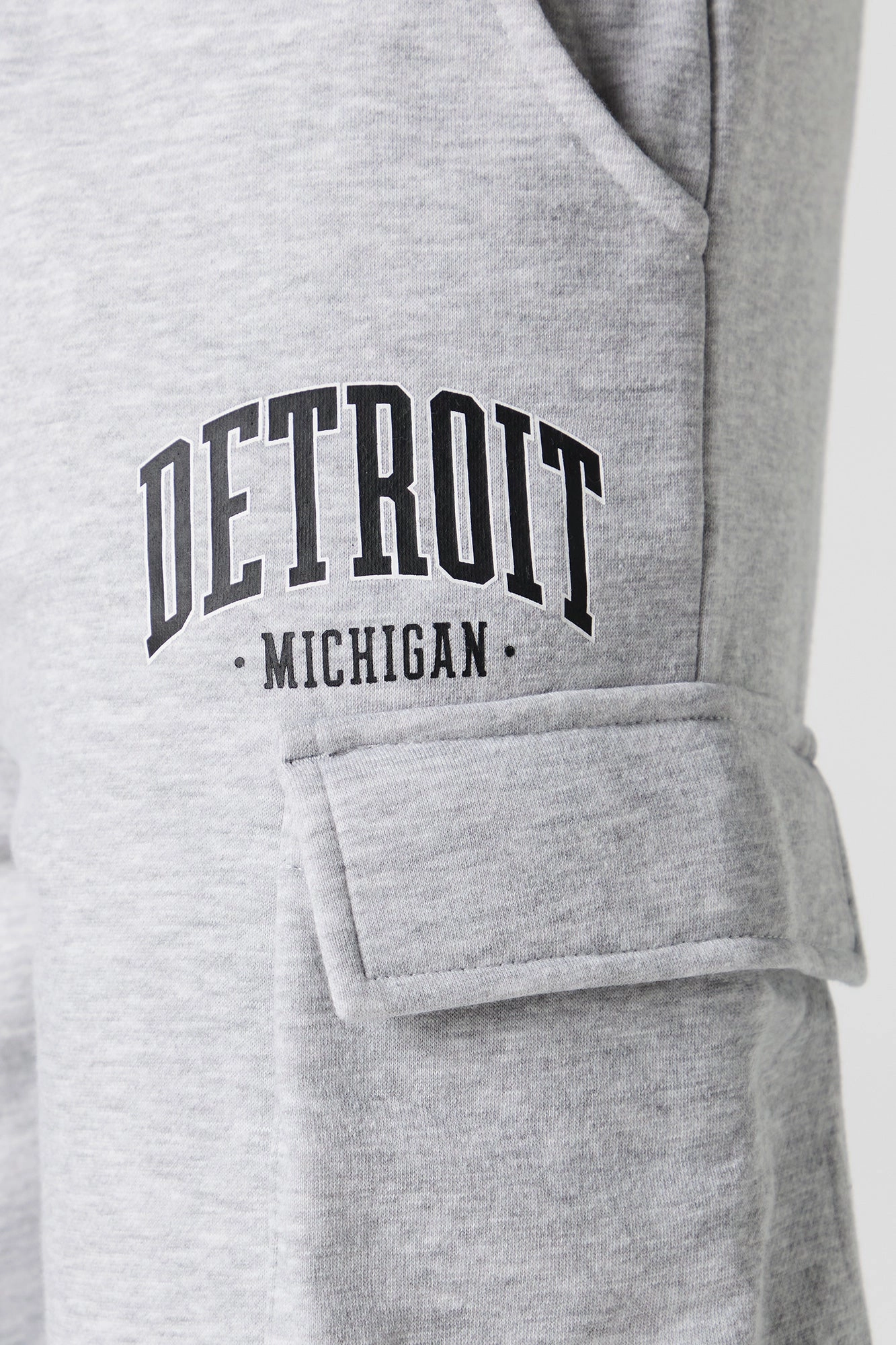 City Graphic Fleece Cargo Sweatpant