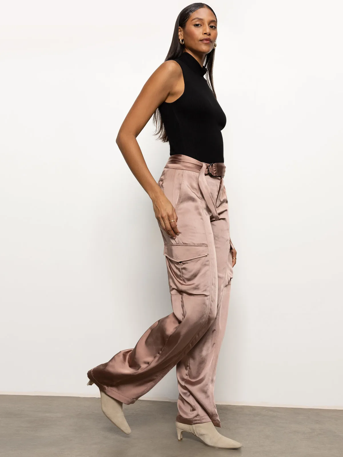 Classy Wide Leg Standard Rise Cargo Rose Gold