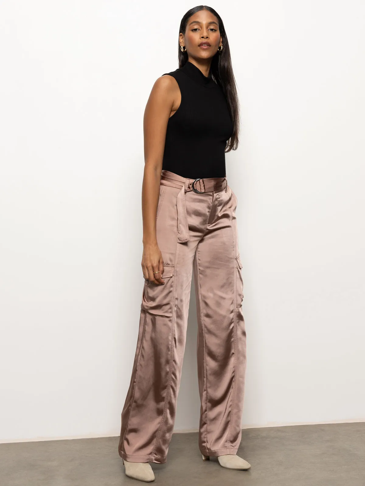 Classy Wide Leg Standard Rise Cargo Rose Gold