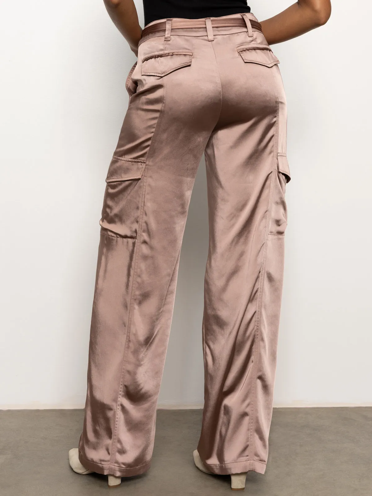 Classy Wide Leg Standard Rise Cargo Rose Gold