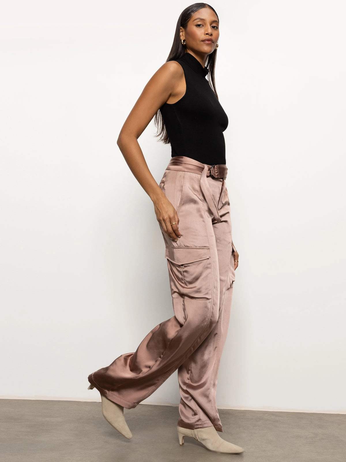 Classy Wide Leg Standard Rise Cargo Rose Gold