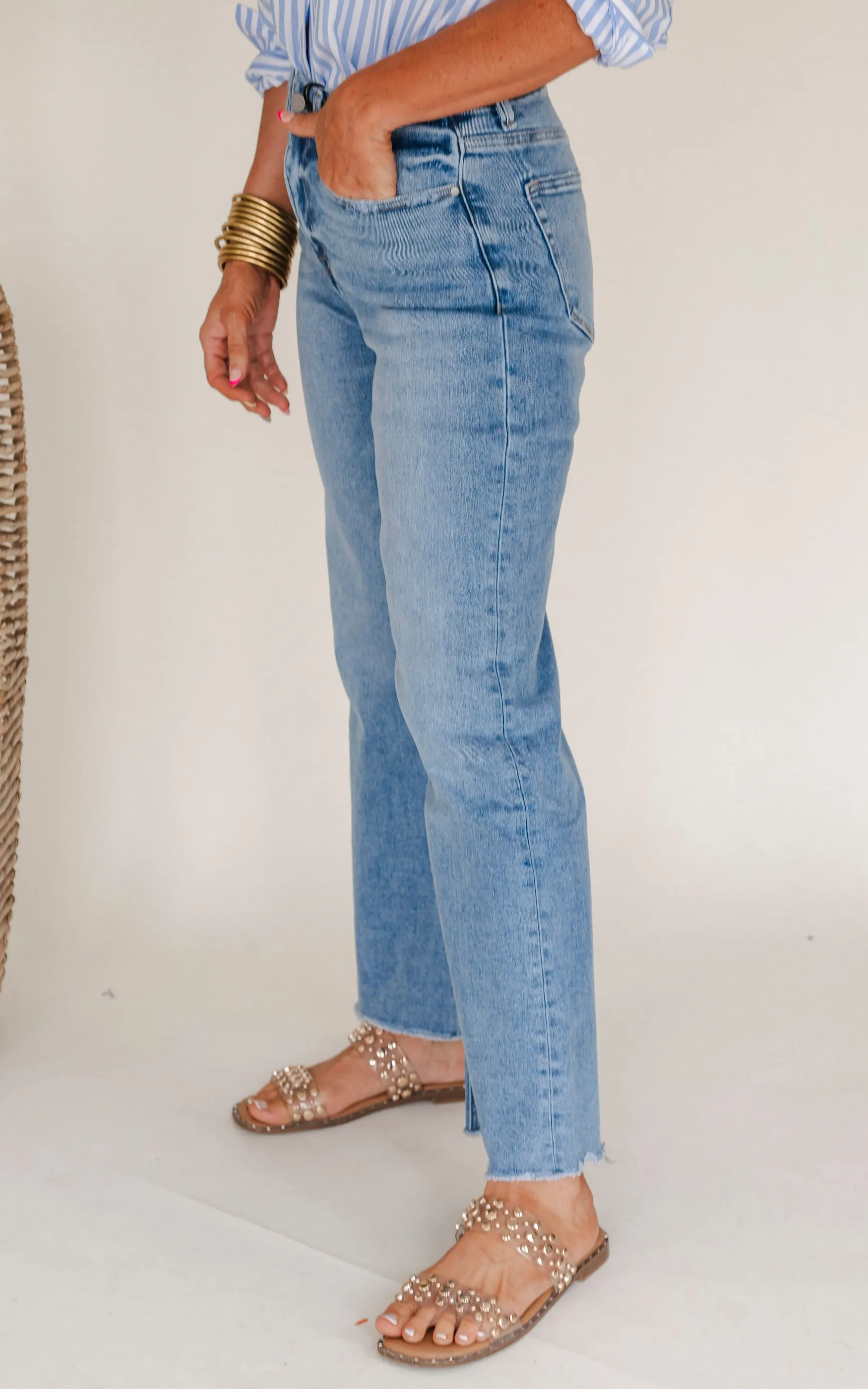 Festival Stretch Super High-Rise Wide Leg Denim Jeans | Mica* - Final Sale