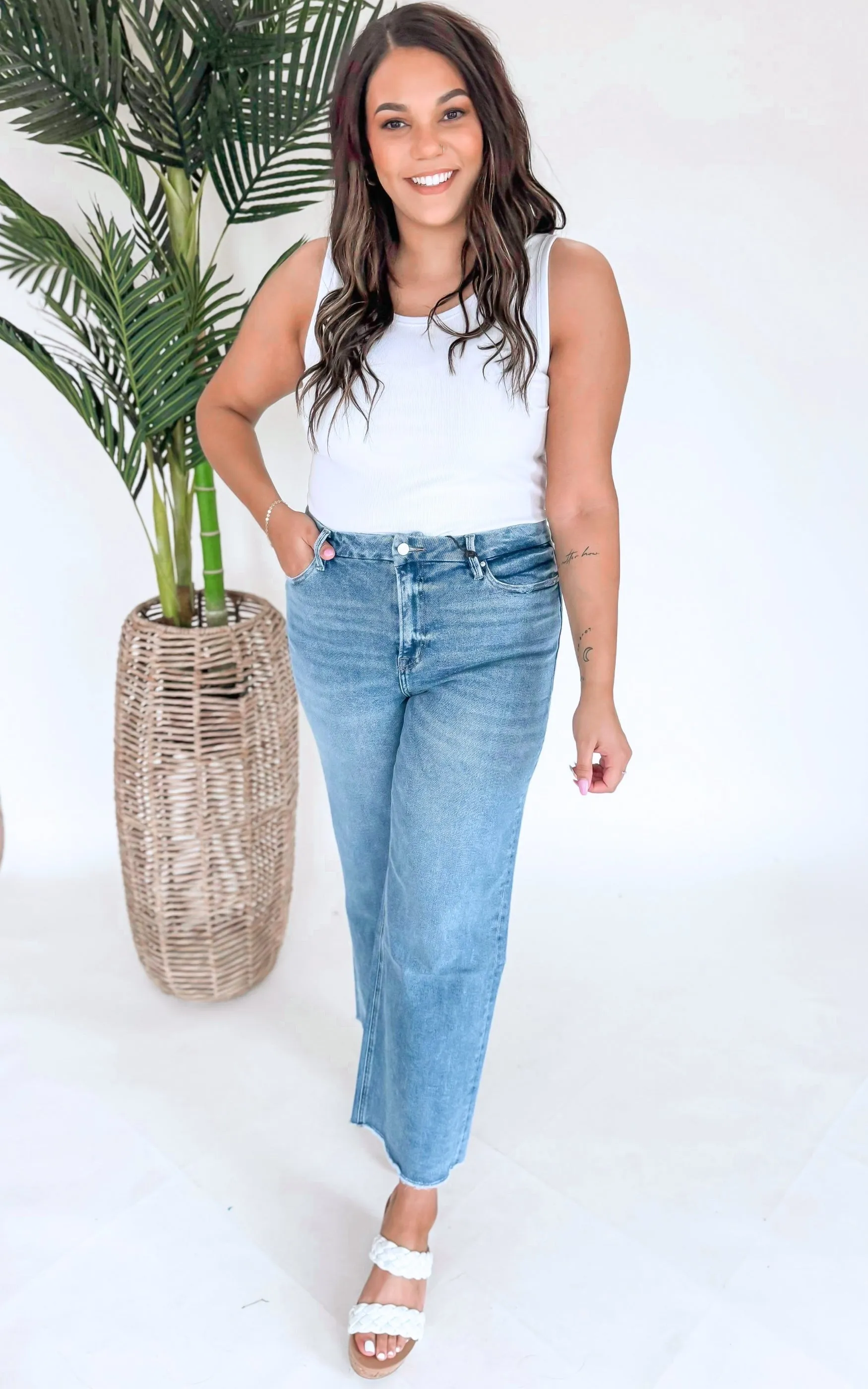 Festival Stretch Super High-Rise Wide Leg Denim Jeans | Mica* - Final Sale