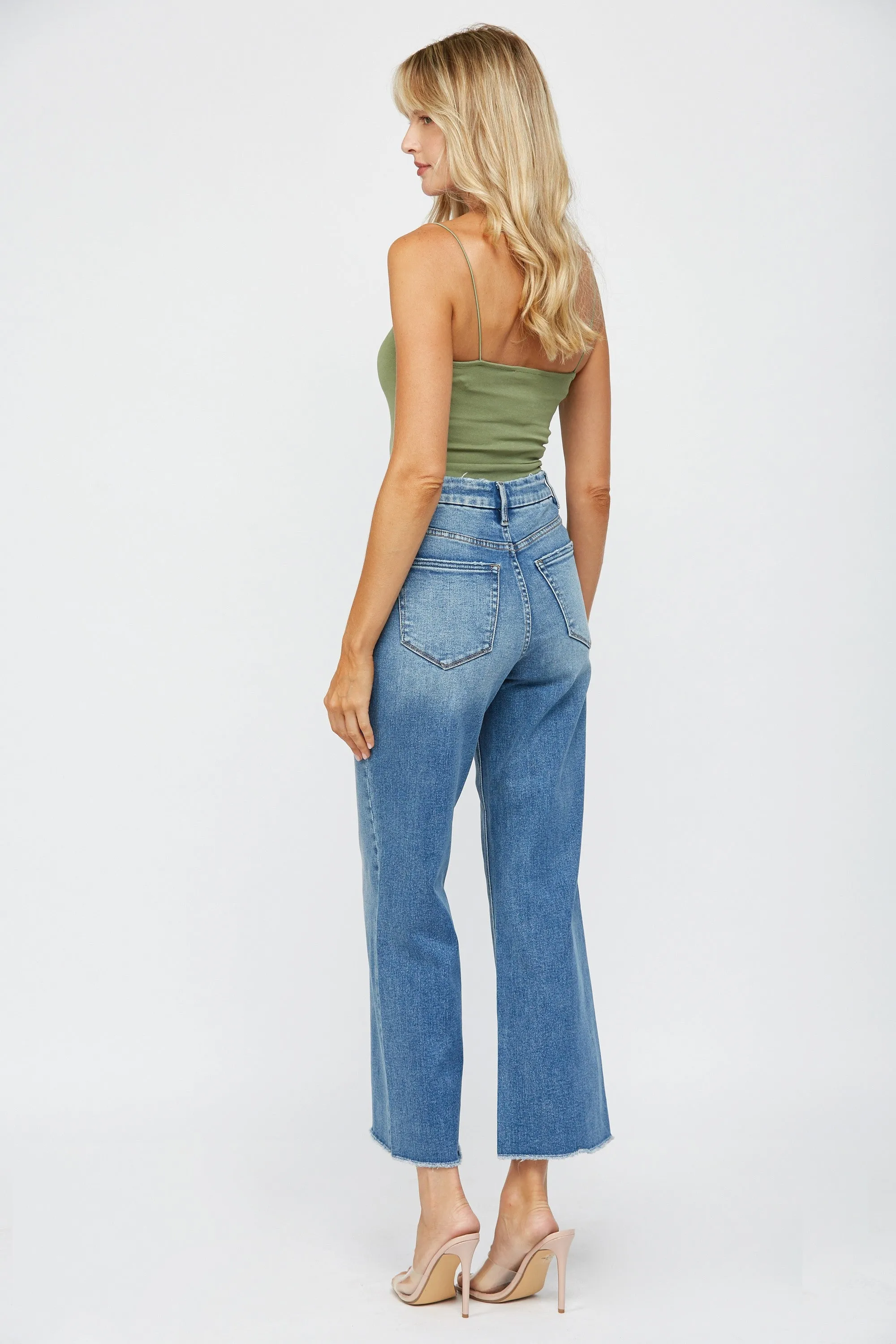 Festival Stretch Super High-Rise Wide Leg Denim Jeans | Mica* - Final Sale
