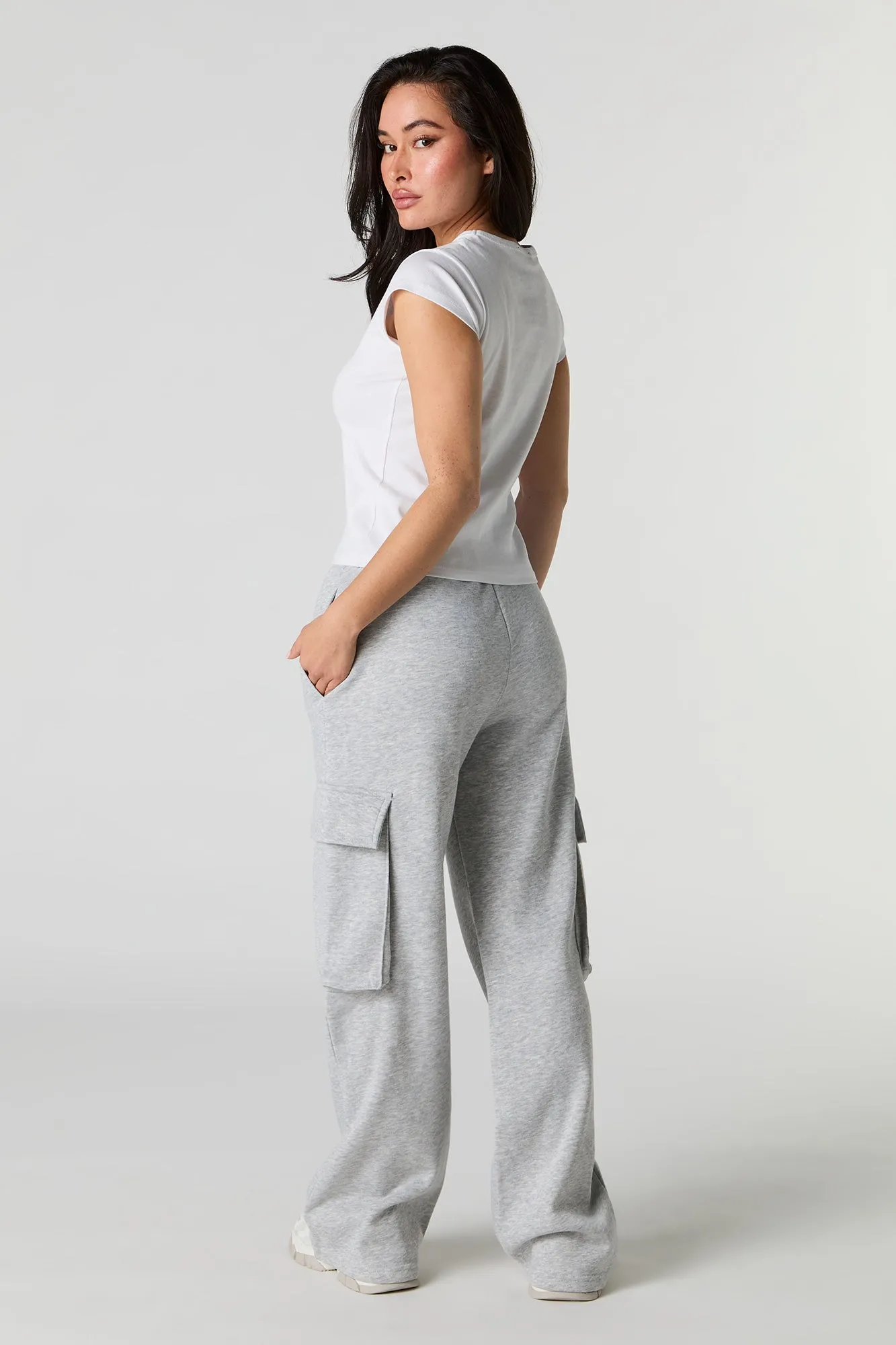 Fleece Wide Leg Cargo Sweatpant