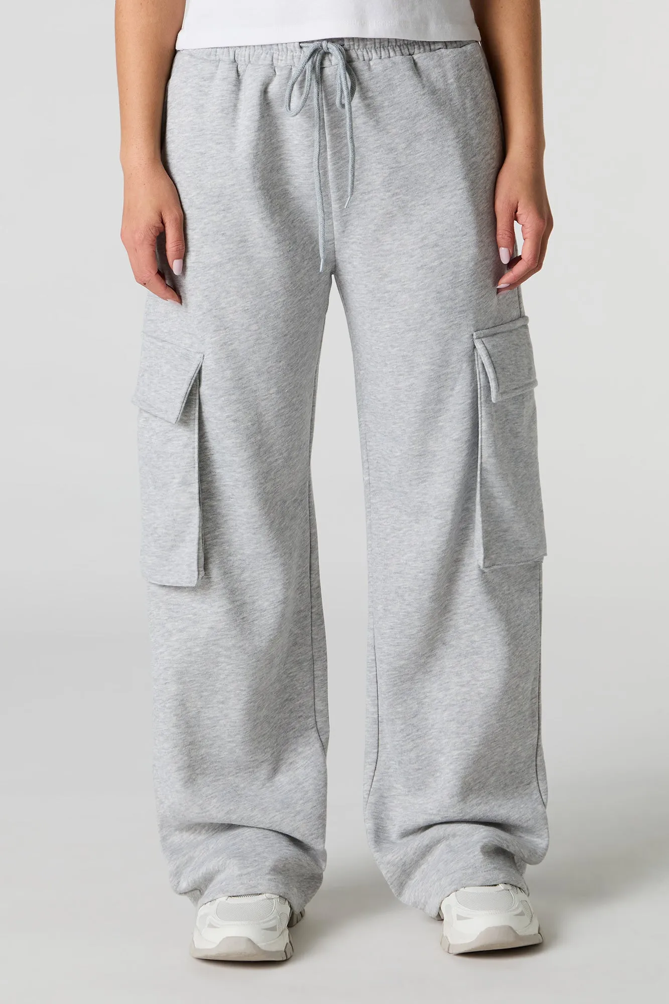 Fleece Wide Leg Cargo Sweatpant