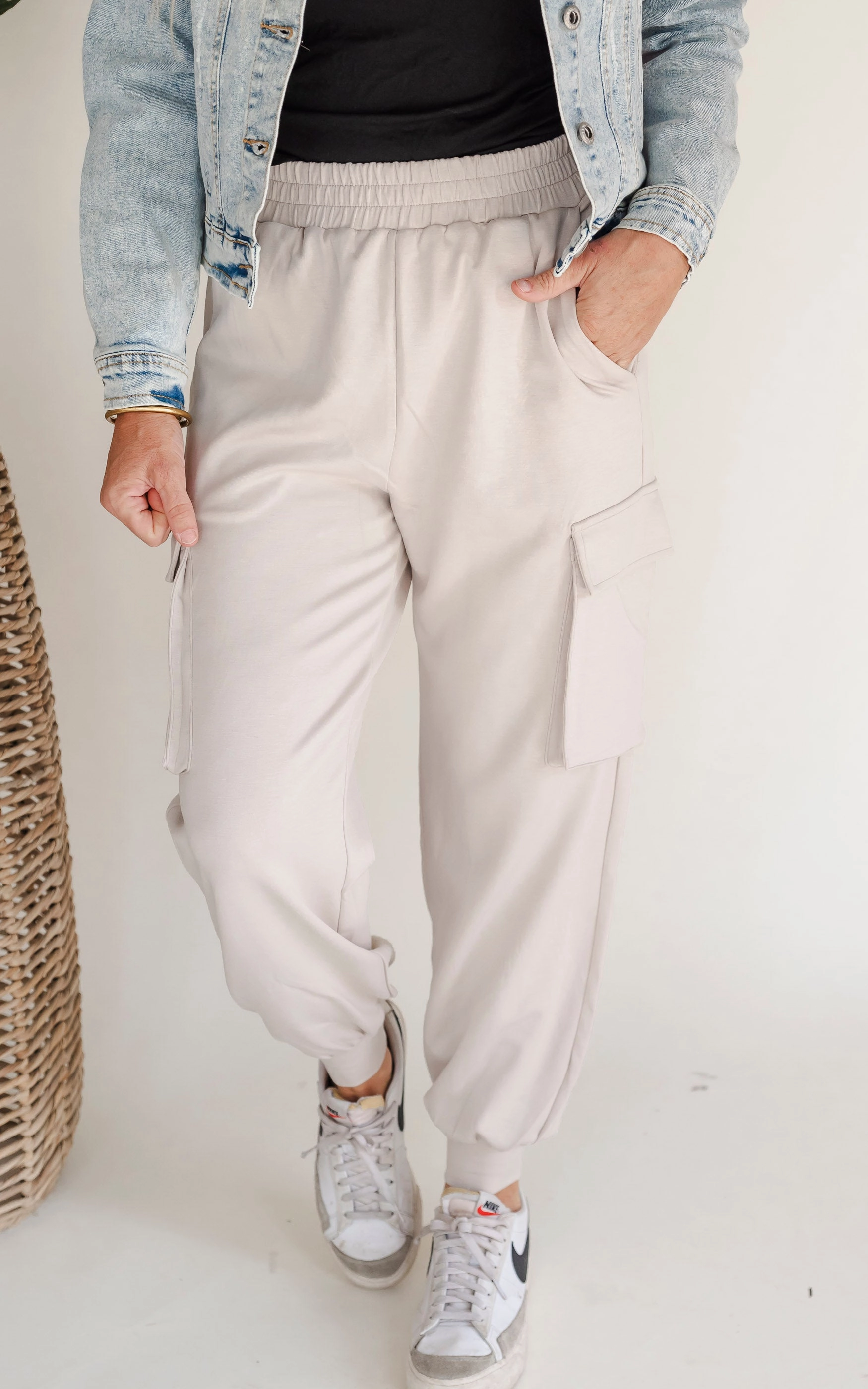 High Waisted Solid Knit Cargo Pants | WHITE BIRCH
