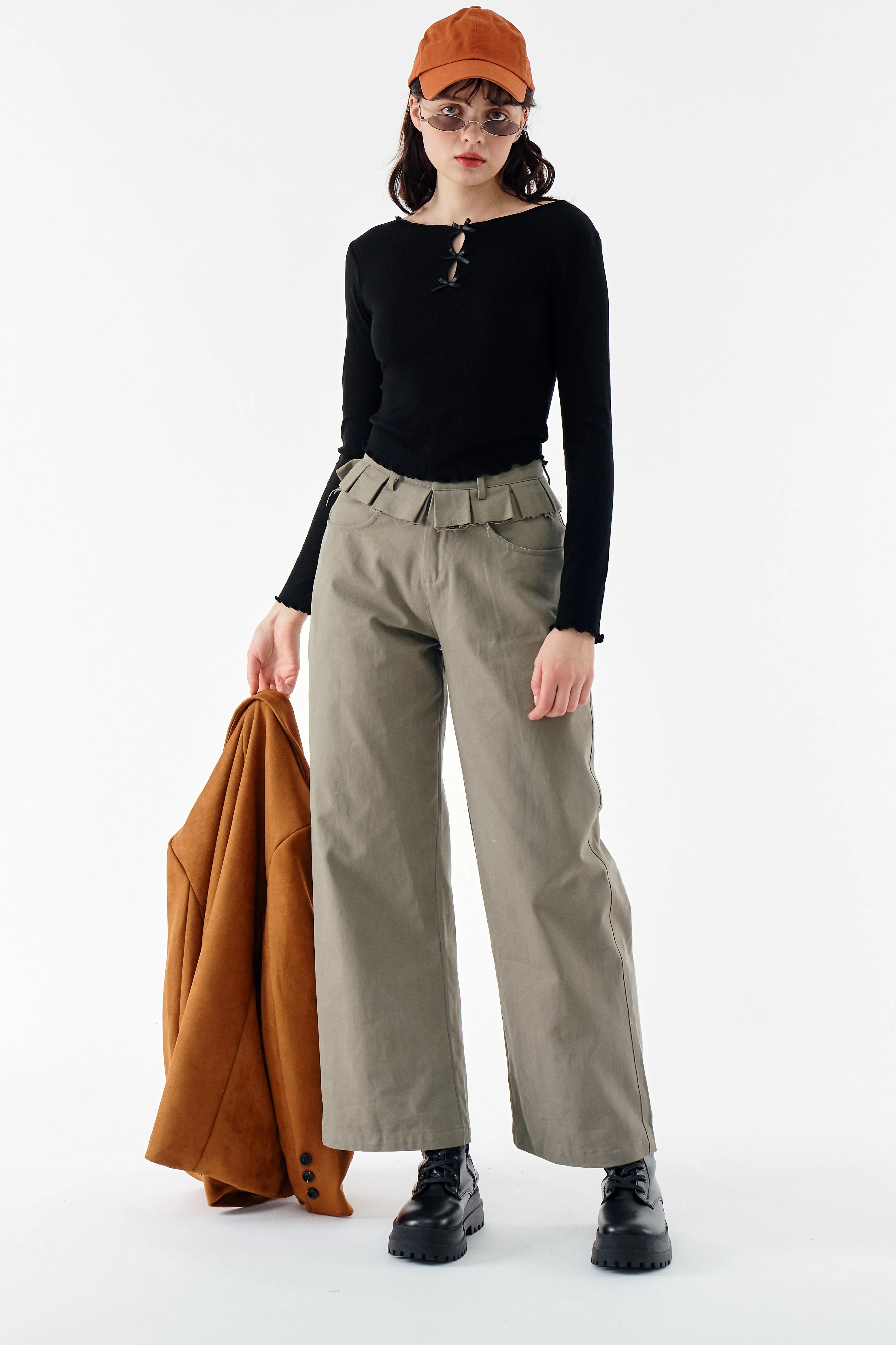 Layla Oversized Jeans w/Pleats