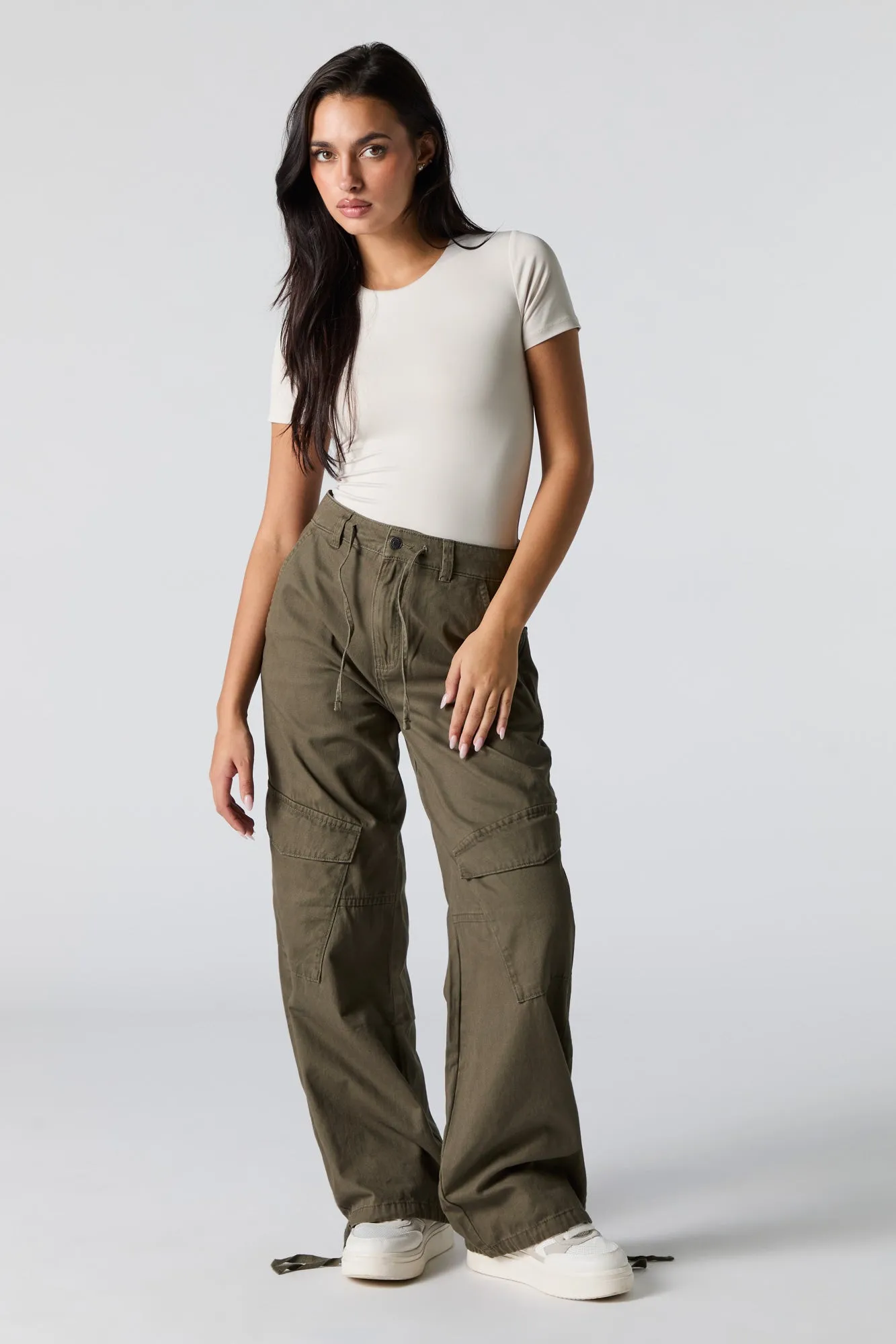 Pantalon cargo ample à taille coulissante