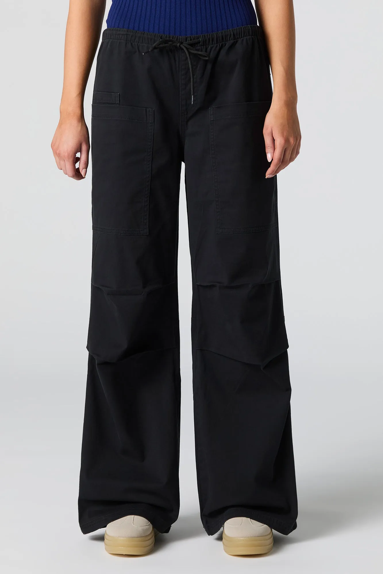 Pantalon cargo à jambe large avec taille coulissante