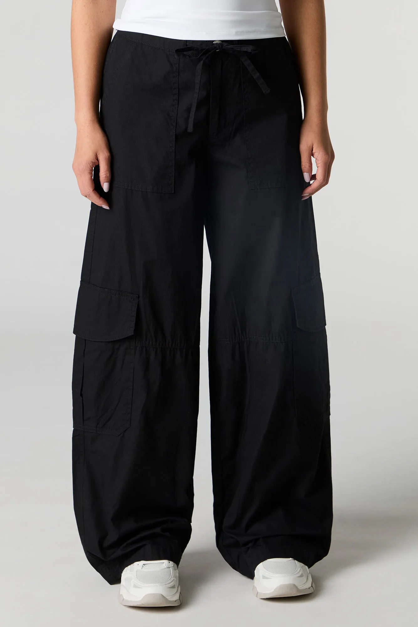 Pantalon cargo à jambe large avec taille coulissante