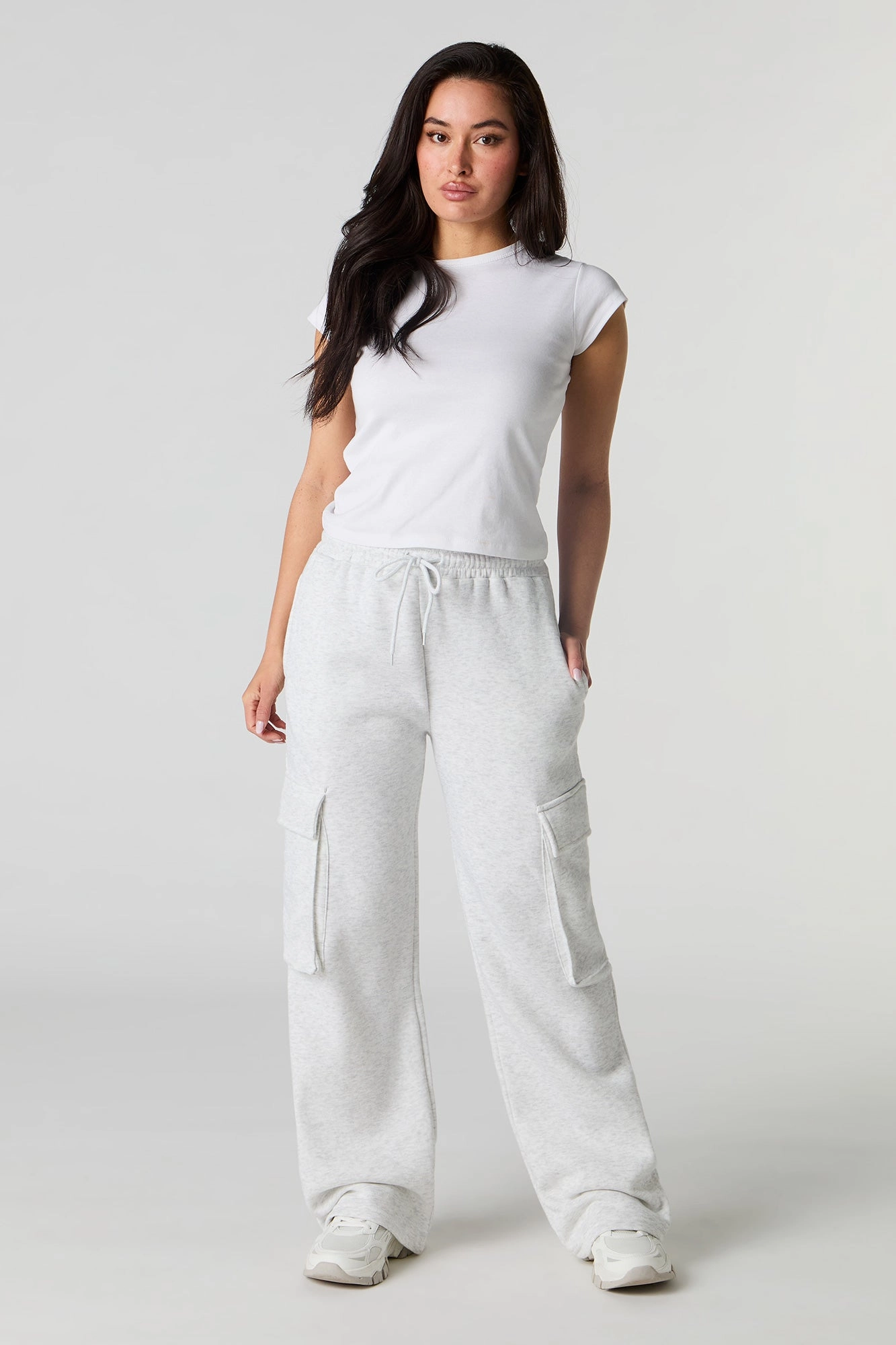 Pantalon d'entraînement cargo à jambe large en molleton
