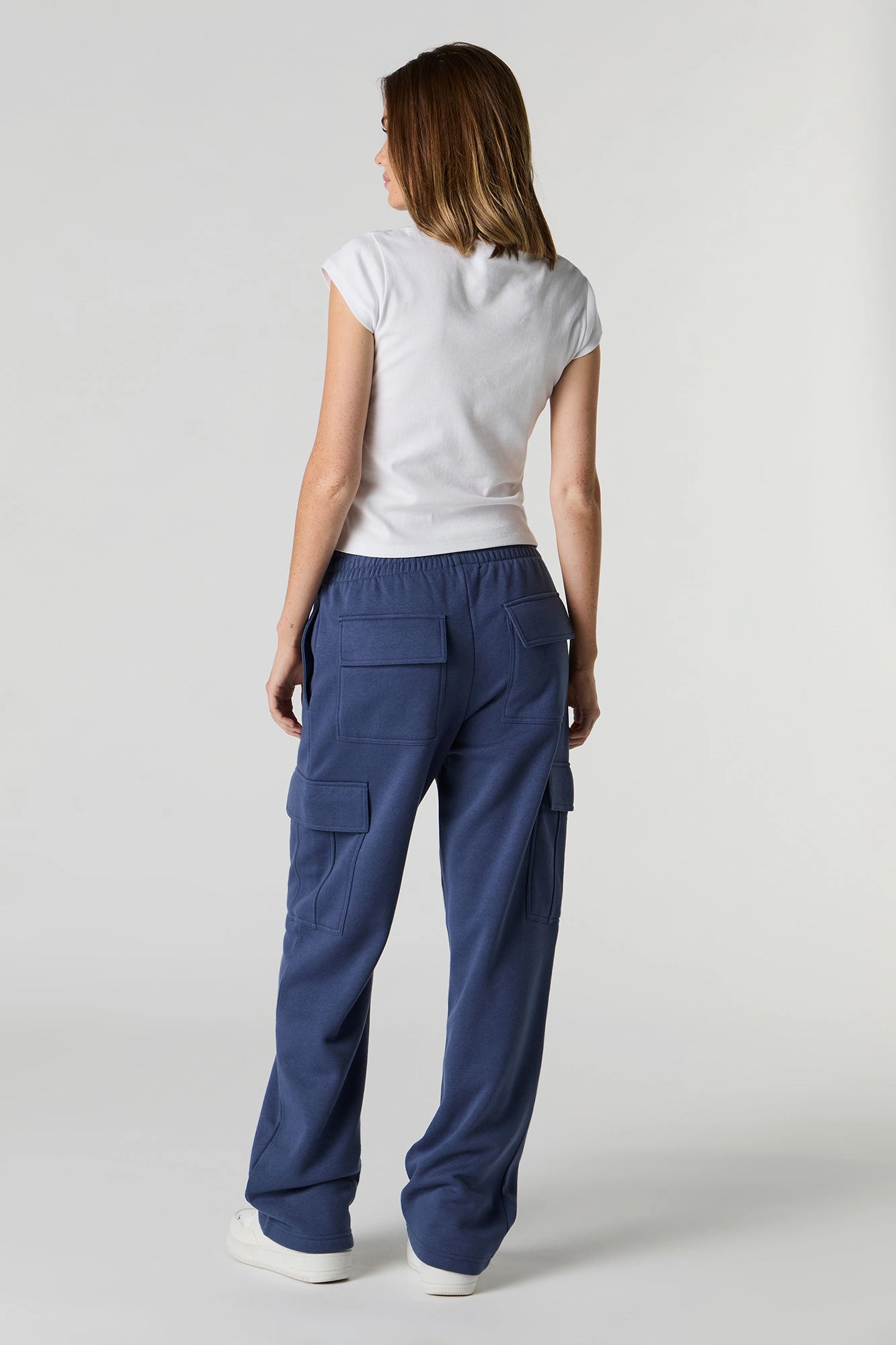 Pantalon d'entraînement cargo à jambe large en molleton uni
