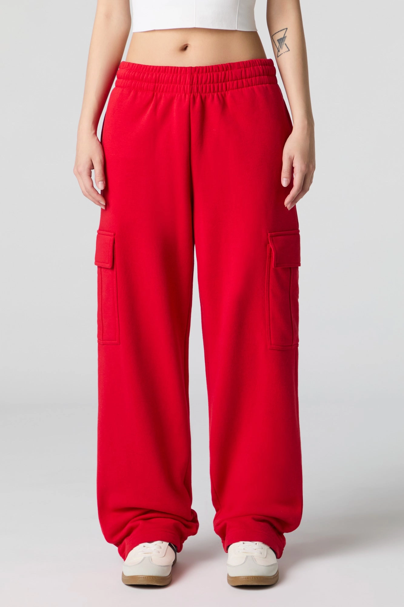 Pantalon d'entraînement cargo à jambe large en molleton uni
