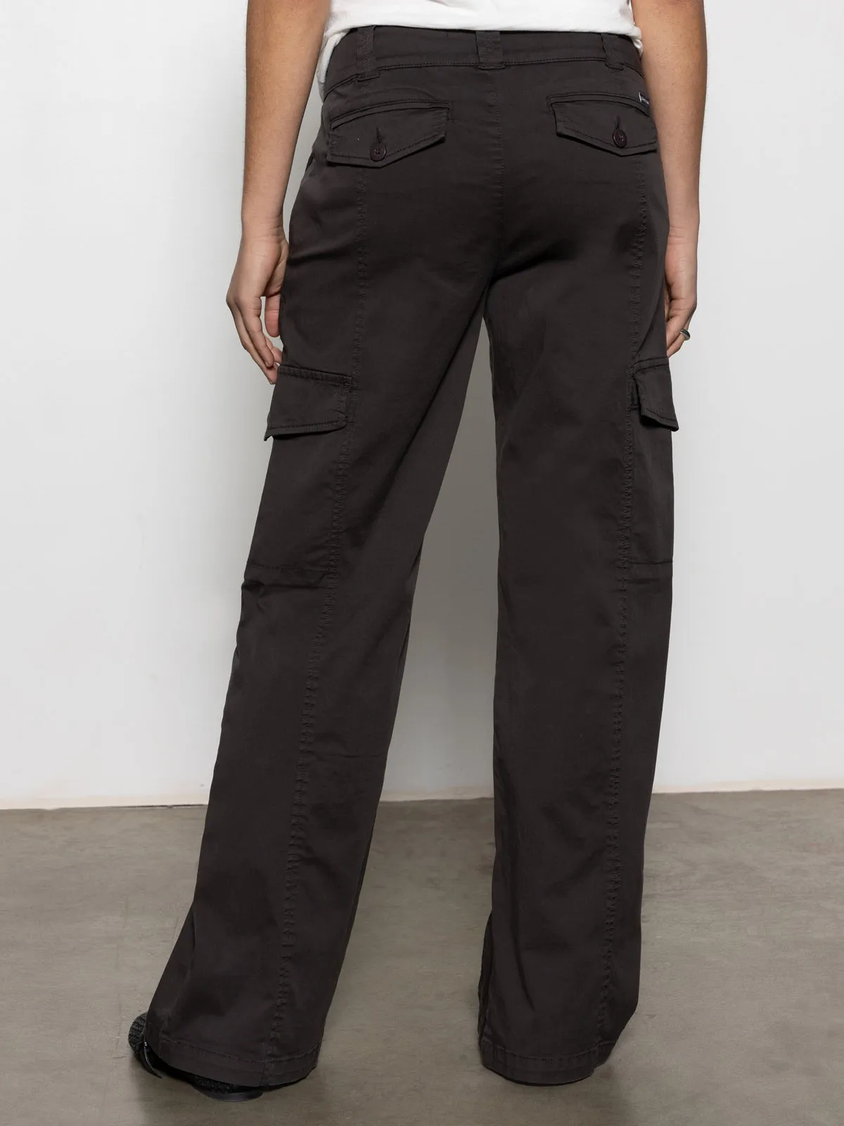 Rebel Standard Rise Straight Leg Pant Obsidian