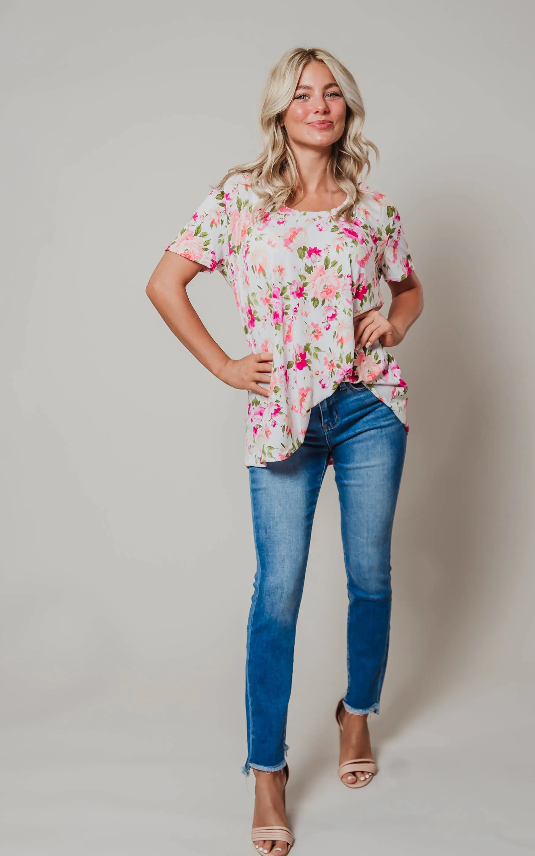 Short Sleeve Floral Print Knit Top - Final Sale*