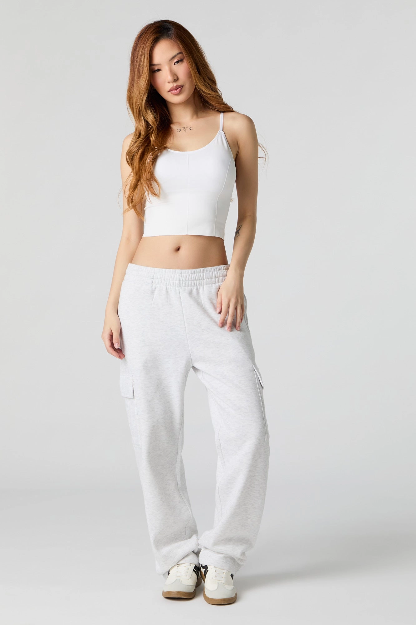Solid Fleece Wide Leg Cargo Sweatpant