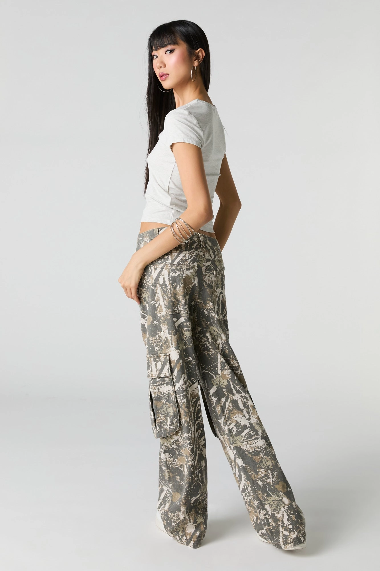Stretch Denim Low Rise Baggy Cargo Jean