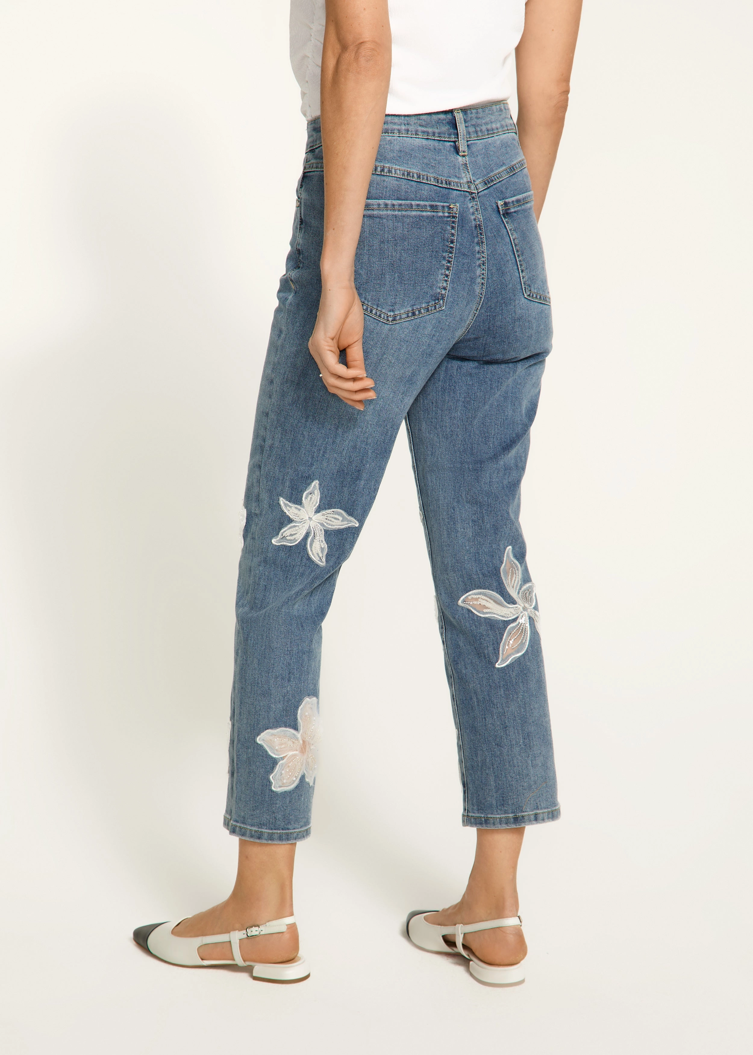 Suzanne Pencil Crop Denim, Medium Blue