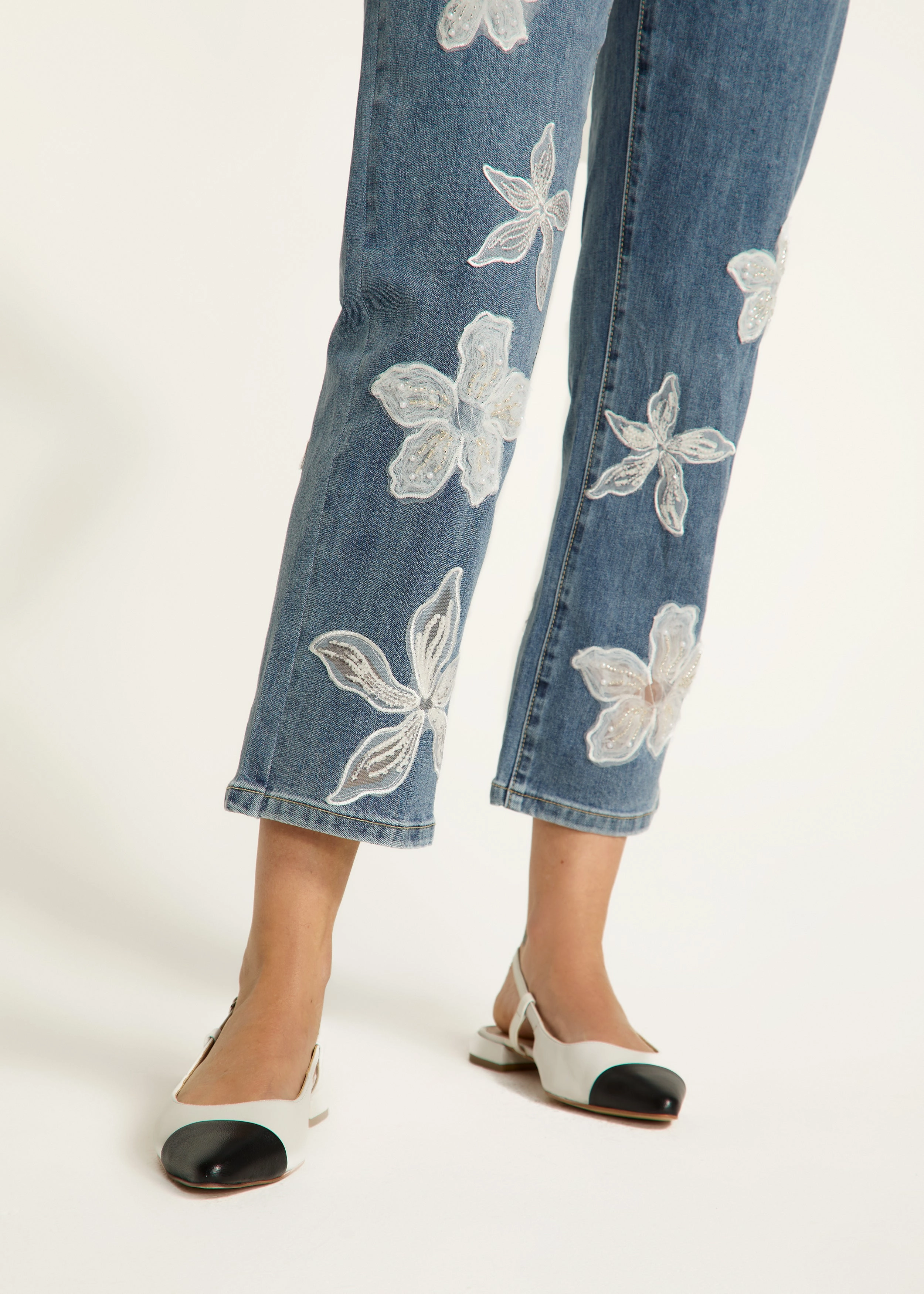Suzanne Pencil Crop Denim, Medium Blue