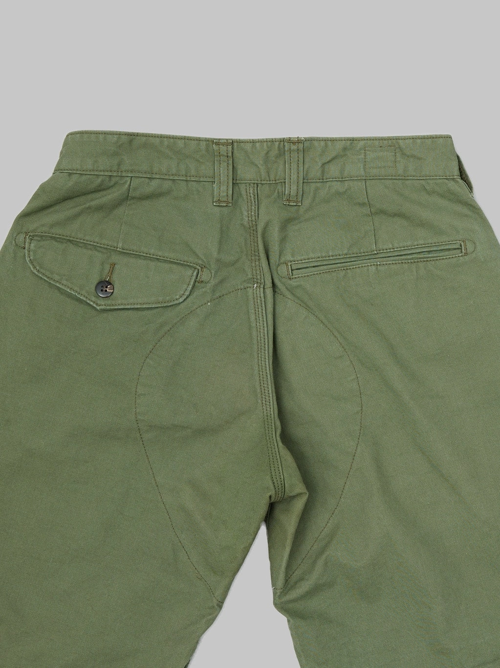UES Duck Short Pants Olive