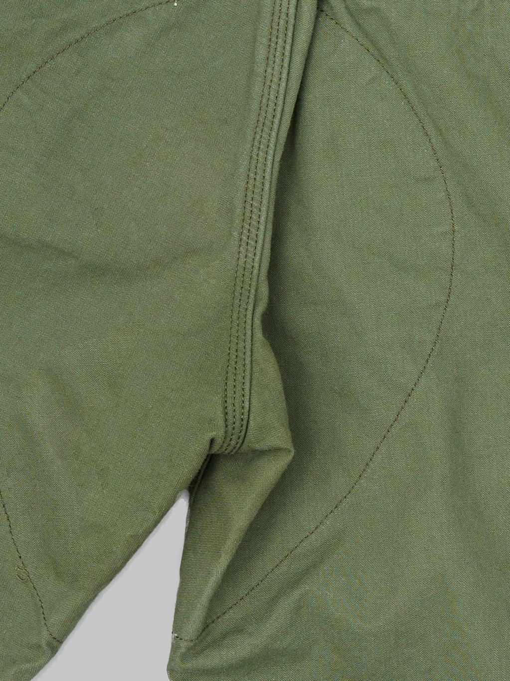 UES Duck Short Pants Olive