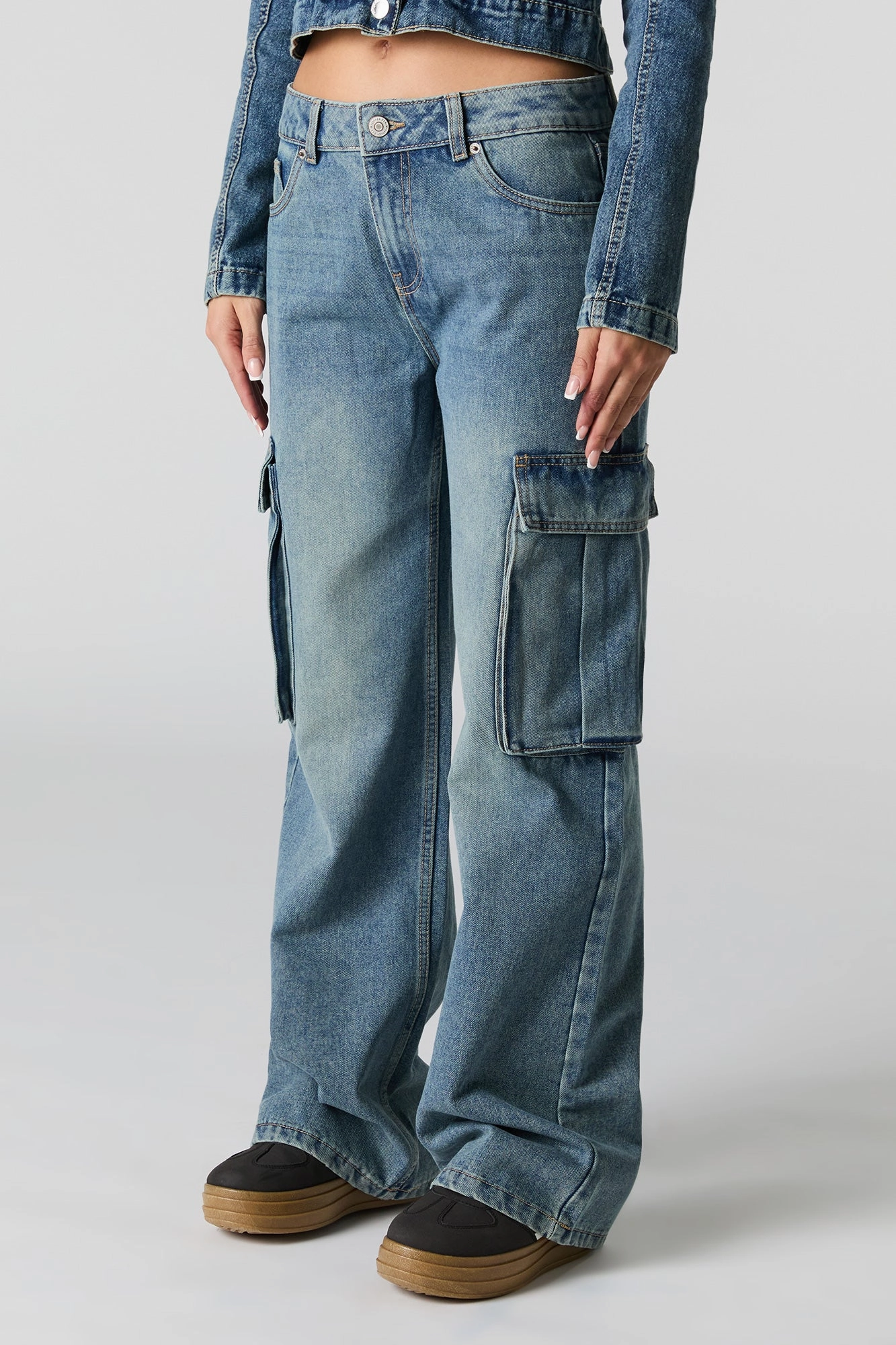 Wide Leg Cargo Jean
