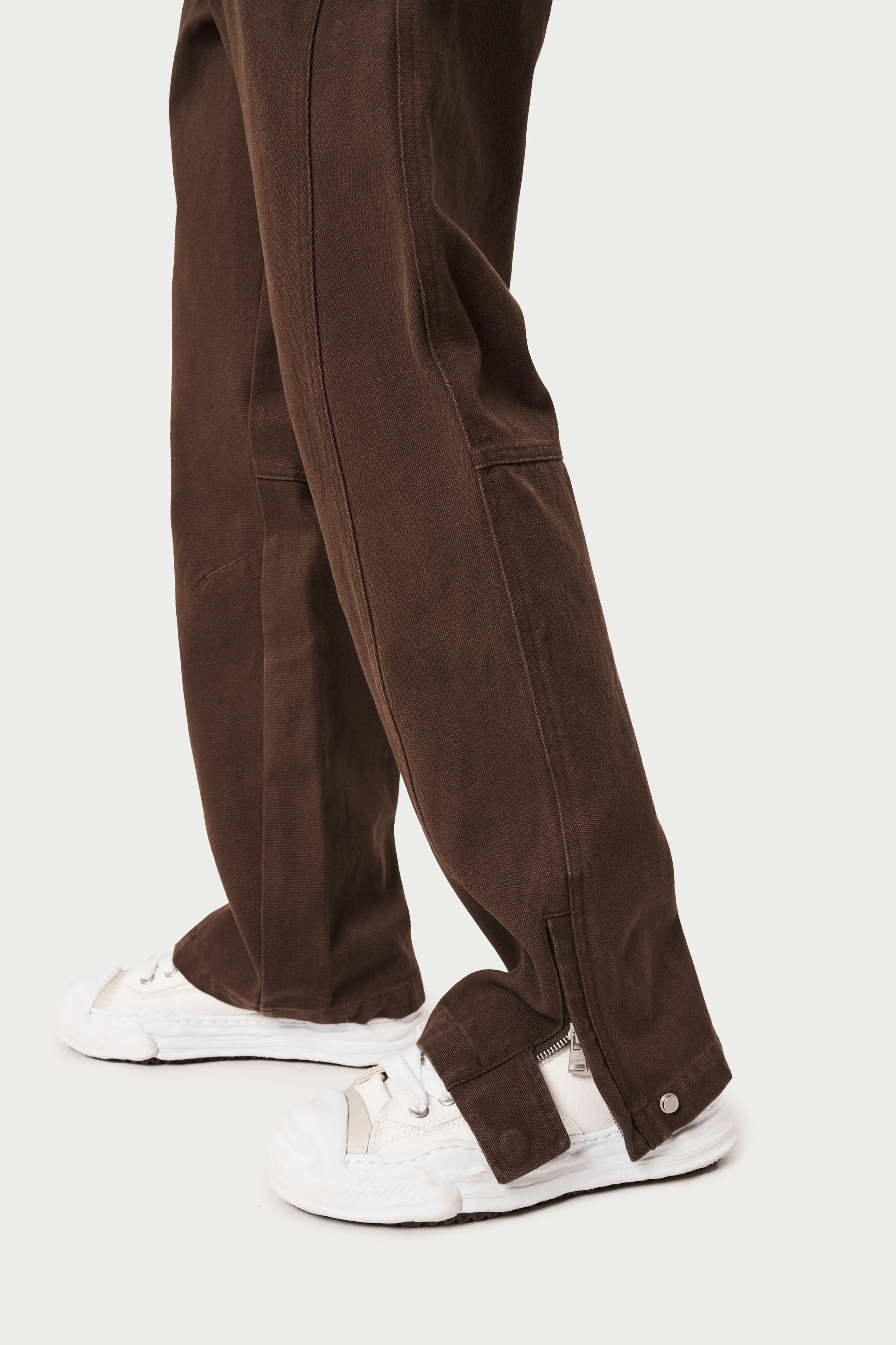 WOVEN CANVAS DISTRESSED TROUSER - BROWN